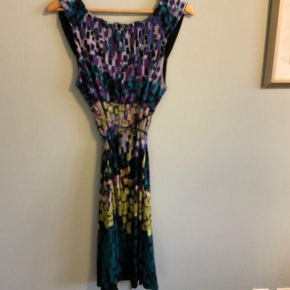 Empire Style Dress with Pizazz - Picture 2 of 3